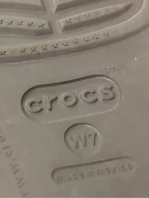 CROCS Women’s Brown T-Strap Wedge Sandals W 7 thumbnail 6