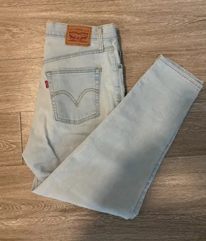 Levi’s High-Rise Tapered Jeans thumbnail 1