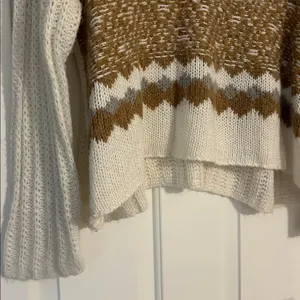Mock neck cream sweater with brown and grey pattern Size XL thumbnail 3