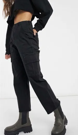 Hollister Sz L Ultra High Rise Cropped Wide Cargo Jean Streetwear Casual Utility thumbnail 1