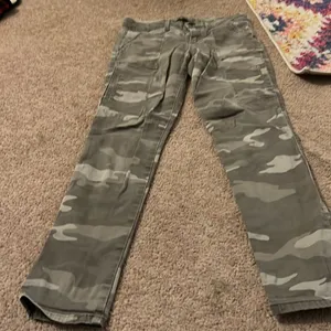 Wit &‎ wisdom high rise camo jeans 0 thumbnail 3