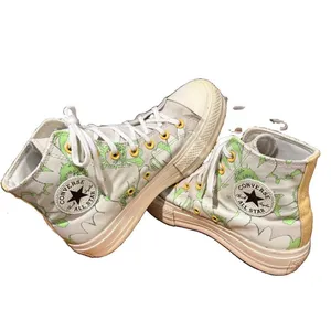 Converse Chuck Taylor All Star Hightop Crafted Floral Women’s 8 Sneakers thumbnail 2