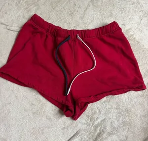 Women’s Space Jam Comfy shorts Red Size M thumbnail 1