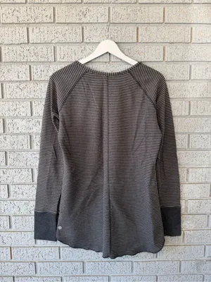 Lululemon Open Your Heart Long Sleeve Reversible Striped Yoga Running Workout thumbnail 10