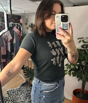 Brandy melville Skeleton Santa Monica Crew Neck Short Sleeve T-Shirt Black thumbnail 3