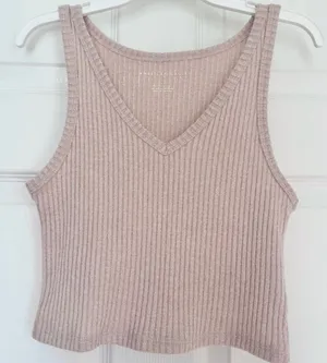 American Eagle V-Neck Crop Tank Top thumbnail 1