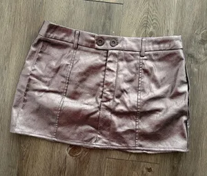 Pretty Little Thing Skirt Mini Metallic Rose Gold thumbnail 1