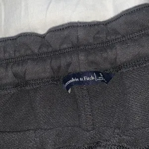 Abercrombie & Fitch Charcoal Gray Drawstring Shorts thumbnail 3