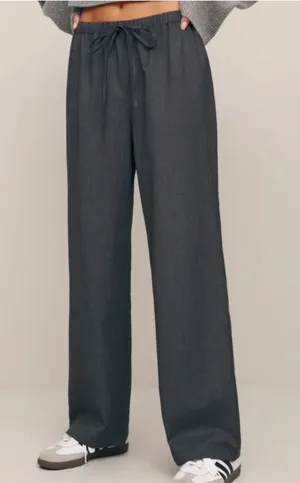 Reformation Olina Pant in Charcoal thumbnail 1