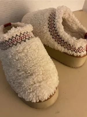 Women plush fuzzy faux fur fleece platform slipper boot mules US 6.5 thumbnail 2