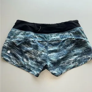Lululemon Speed Up 2.5” Ariel Drift Multi Black Shorts thumbnail 3