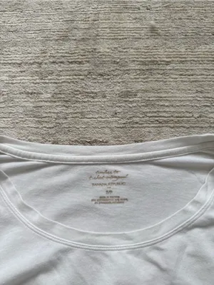 Banana Republic White Long-Sleeve Scoop Neck Top (Size Small) thumbnail 4
