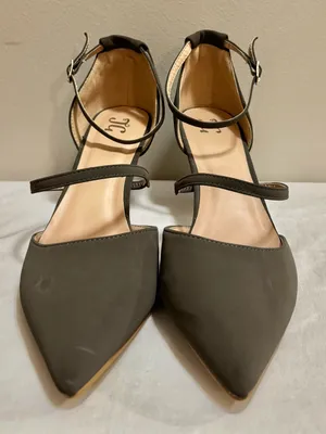 JC Pointed Toe Ankle Strap Heels – Women’s Size 10 Olive thumbnail 1