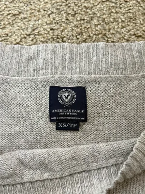 American Eagle Outfitters Sweater thumbnail 3