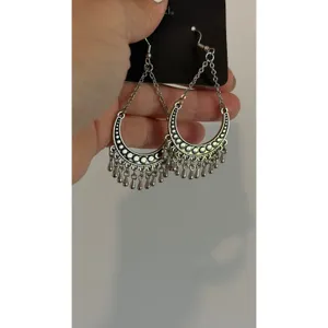 Paparazzi Silver Crescent Moon Dangle Earrings Boho Fringe Tribal Fishhook thumbnail 4