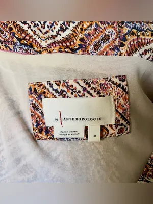 Anthropologie Sabia Flounced Printed V-Neck Long Sleeve Tunic Dress thumbnail 4