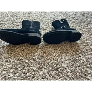 Women’s Ugg Australia Black Chaney Size 7.5 thumbnail 5