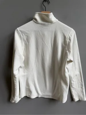 Patagonia Micro D 1/4 Zip Fleece Pullover in Birch Off White Size Medium thumbnail 5