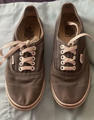 Vans Womens Gray Grey Low Top Tennis Shoes Size 7 Sneakers Used thumbnail 1