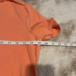 Lululemon Top Orange Athletic Running Workout Training Gym Yoga Ladies See Pics thumbnail 2