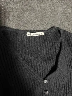 Abercrombie V Neck Sweater thumbnail 4
