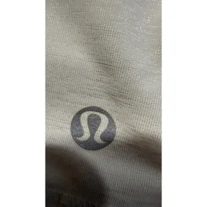 Lululemon White Mesh Panel Full Zip Running Training Jacket Size 10 Reflective thumbnail 4