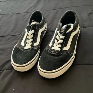 Kids Vans thumbnail 1
