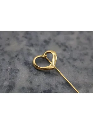 Vintage Victorian Romantic Gold Tone Heart Stick Pin Lapel, Hat, Scarf or Ties thumbnail 2