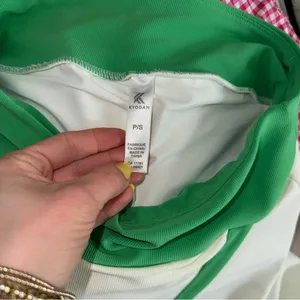 Amazon Kyodan Golf Tennis Skirt kelly Green colorblock contrast Skort asymmetrical mini thumbnail 4