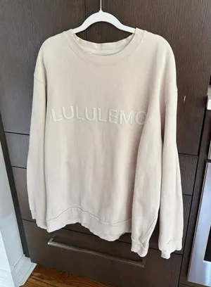 lululemon Steady State Crew Graphic features a tonal, embossed logo across xxl thumbnail 1