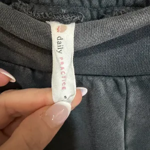 Daily Practice by Anthropologie Charcoal Gray Wide Leg Pull-On Sweats Small thumbnail 3