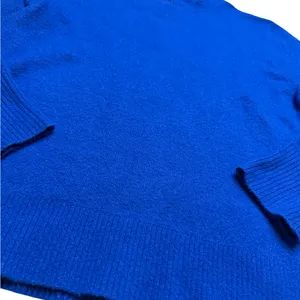💙✨ J.Crew Extra Soft Wool Blend Crewneck Sweater Size L Classic‎ Knit ✨💙 thumbnail 4