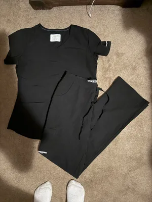 Sketchers scrub set Black Size top thumbnail 1