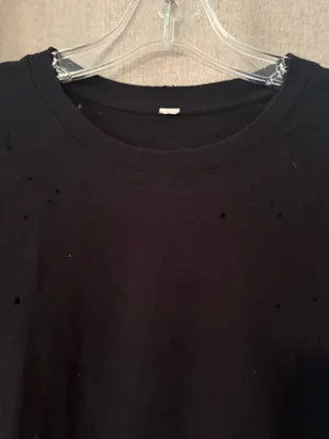 Alo Yoga | Distressed Black Tee | S  thumbnail 3