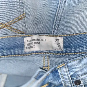 abercrombie and fitch high rise jean shorts size 27/4 thumbnail 5