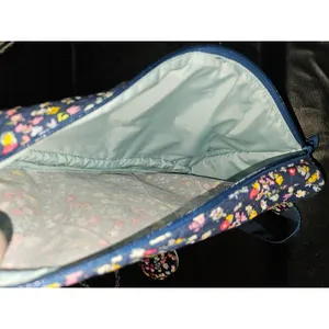 Vera‎ Bradley Scattered Wildflowers Essentials Sling Backpack Lanyard & Mirror thumbnail 4