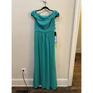 Adrianna Papell Women's‎ Green Off The Shoulder Crepe Chiffon Gown Size 2 NWT thumbnail 3