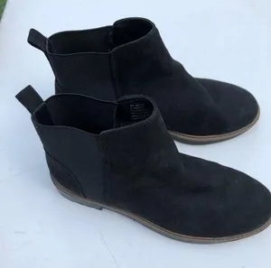 Esprit Selma Women’s Boots Low Heel Ankle Boots with Side Stretch Panel Sz 8 thumbnail 1