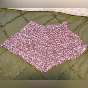 Olivaceous Red and White Patterned Skorts thumbnail 3