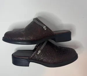 Minnetonka Brown Leather Mules Size 6.5 thumbnail 6