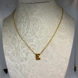 Gold Tone Letter E Initial Pendant Necklace Dainty Minimalist Alphabet Jewelry thumbnail 1