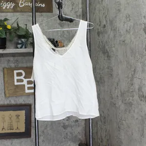 Miss Chievous Juniors Crochet-Trim Tank Top Shirt White M thumbnail 2