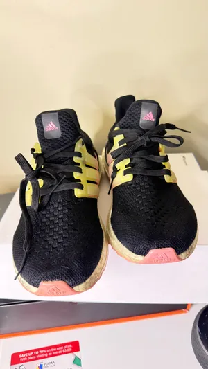 adidas UltraBoost 5.0 DNA Women Shoes Size 7.5 thumbnail 3
