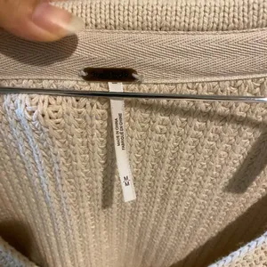 Free people Cream V-Neck Knit Sweater, size M, fits M to L thumbnail 5