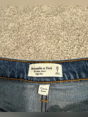 Abercrombie Curve Love Mom Short thumbnail 2
