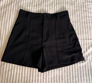 Zara Women's Black Tailored High-Waist Shorts with Pin Tuck Detailing Size S thumbnail 1