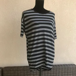 LuLaRoe Womens Top Size XXS Black White‎ Striped Irma Tunic Shirt thumbnail 7