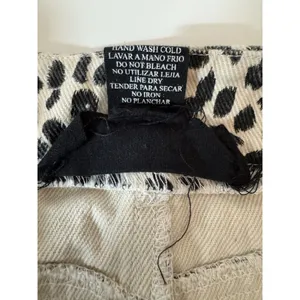 Know One Cares Leopard Micro Mini Denim Skirt Size L Cream Black Raw Hem Summer thumbnail 6