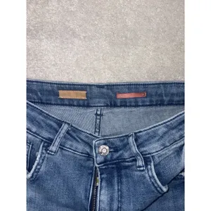 Pilcro The Icon Flare Jeans 29 Medium Blue Denim High Rise Anthropologie Distres thumbnail 3