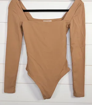 Aritzia Babaton Tan Square Neck Long Sleeve Stretch Bodysuit, EUC, Size XS thumbnail 1